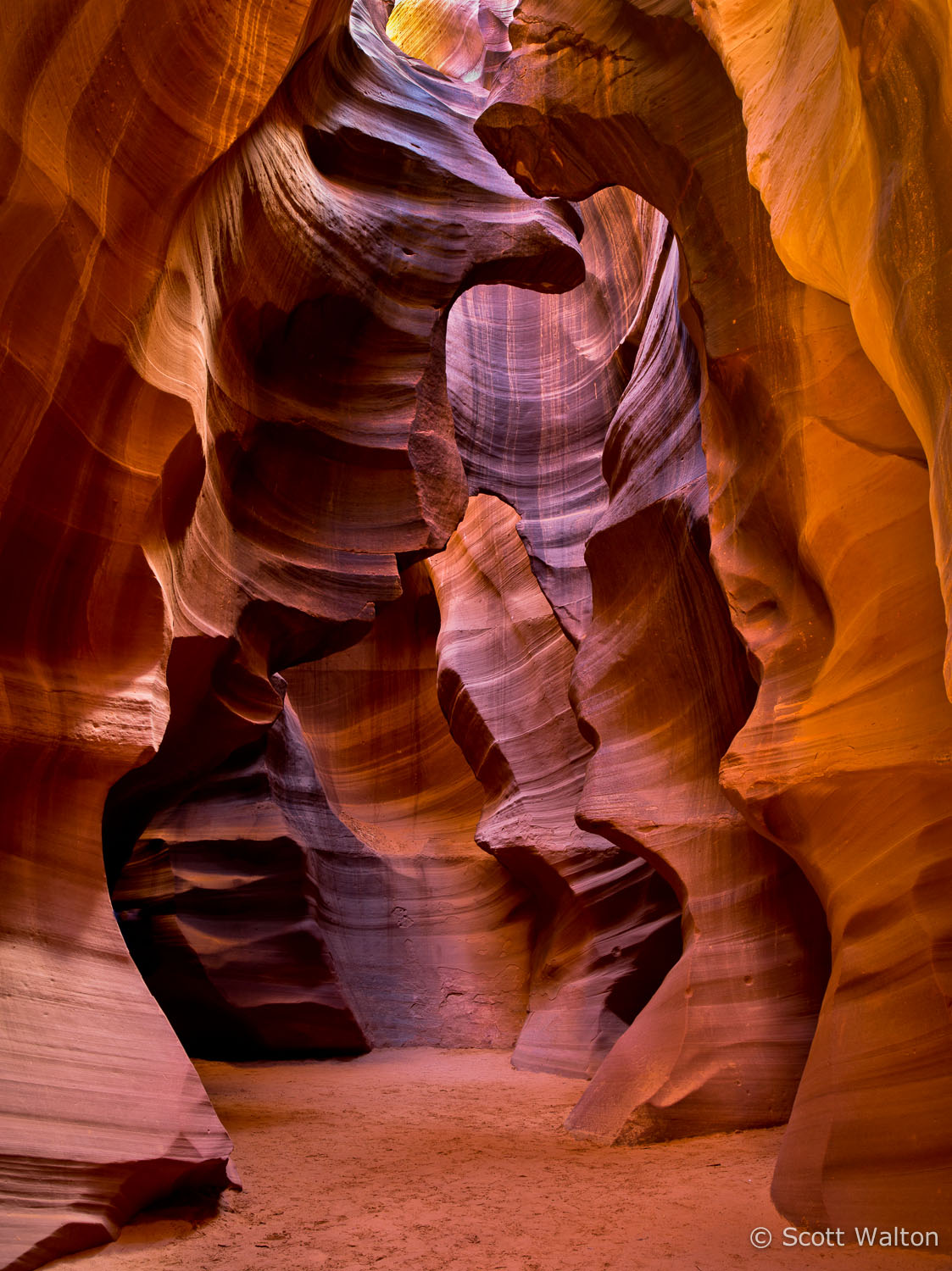 antelope-canyon-main-room-arizona-ae.jpg