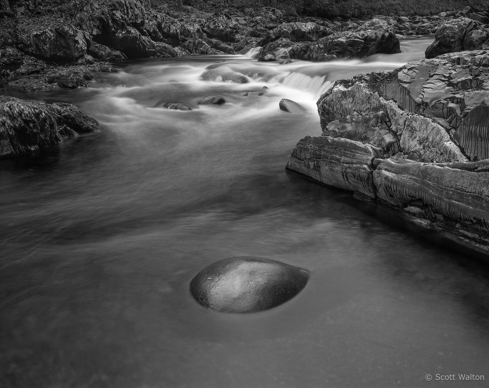 Smokies-Greenbrier-LittlePigeonRiverRapids0FloatingRock-Homescan-Tmax100.jpg