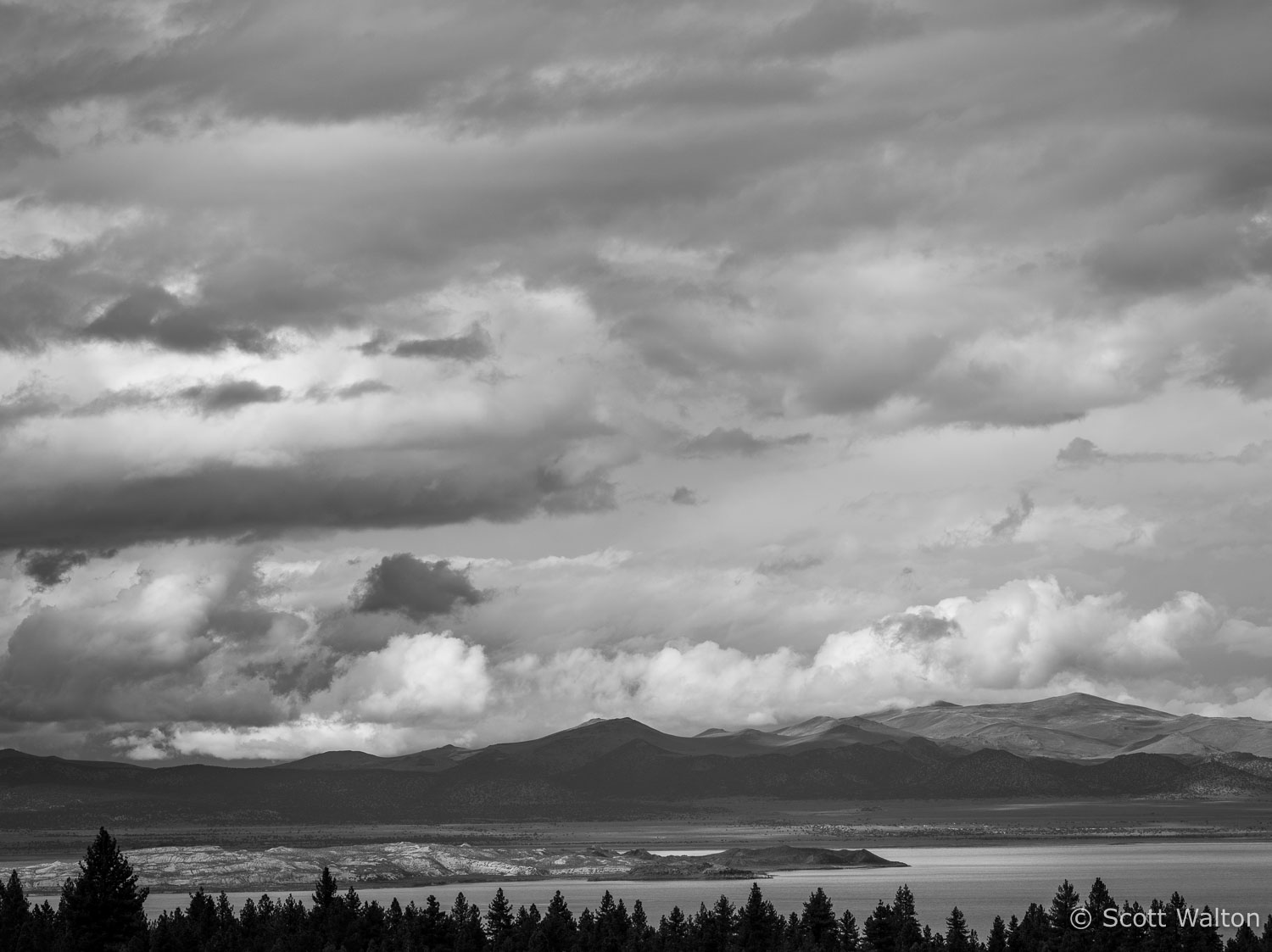 mono-lake-autumn-clouds-eastern-sierra-california.jpg