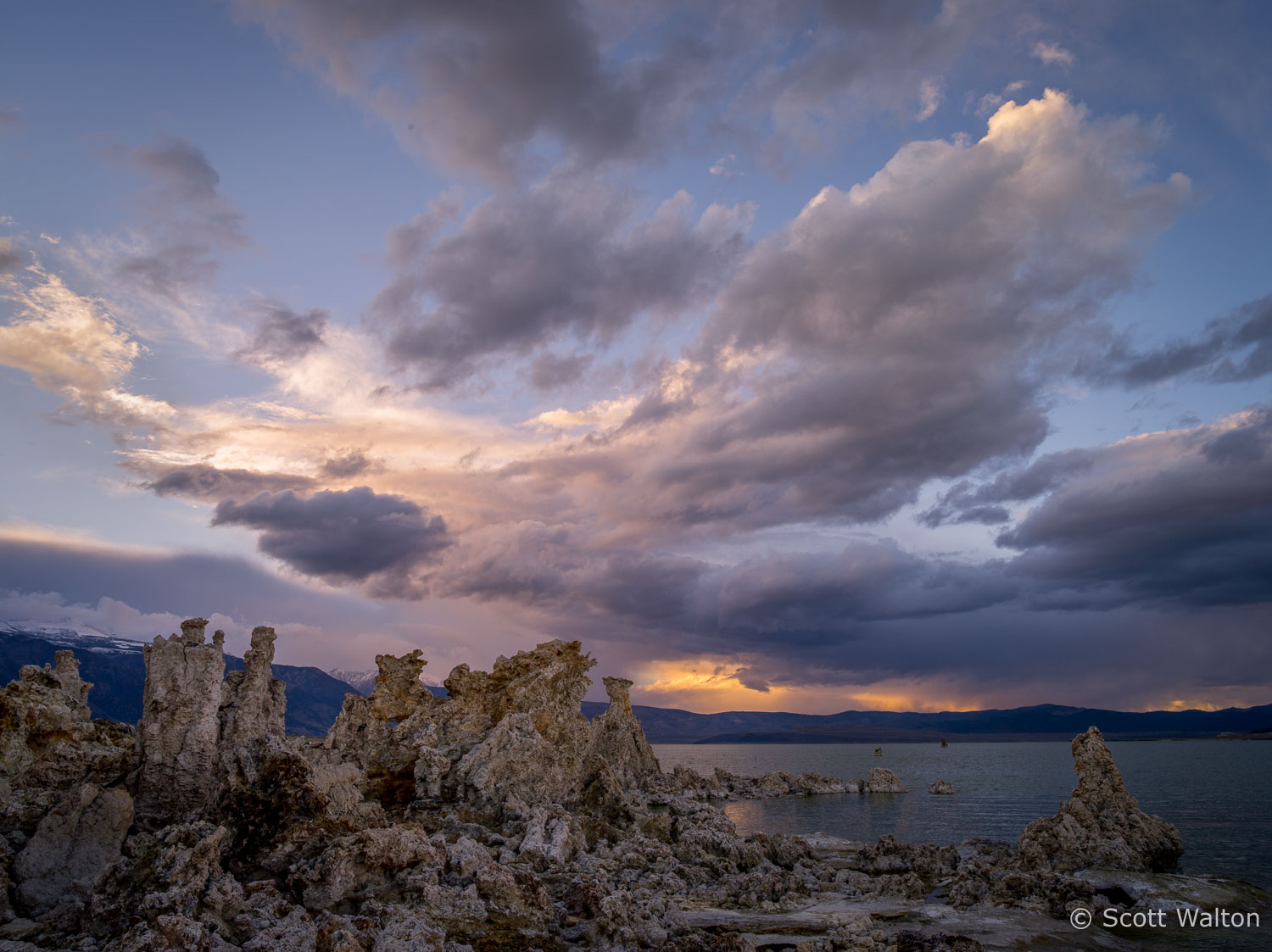 tufa-sunset-mono-lake-eastern-sierra-california.jpg