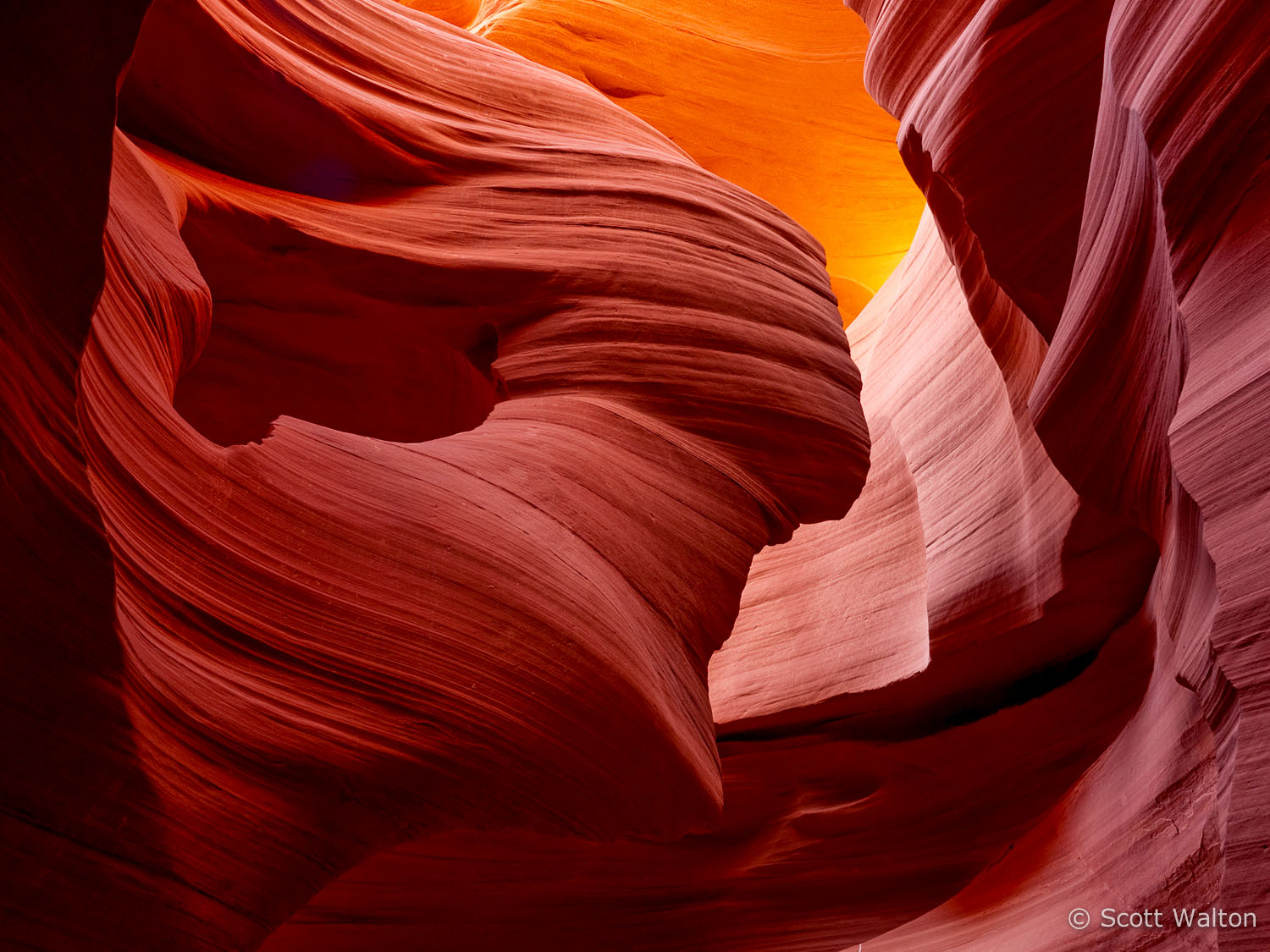 keyhole-arch-horiz-lower-antelope-canyon-arizona.jpg