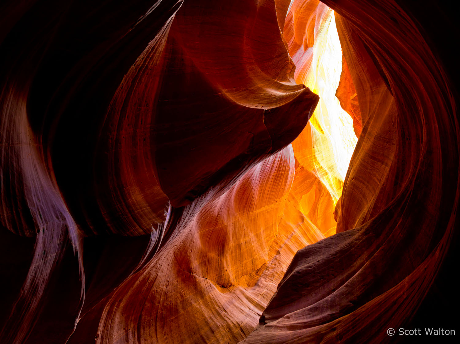 layers-of-light-upper-antelope-canyon-arizona.jpg