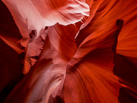 passageway-lower-antelope-canyon-arizona.jpg