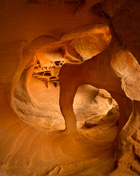 small-arch-valley-of-fire-nevada.jpg