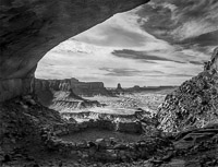 false-kiva-ruin-bw-canyonlands-national-park-utah.jpg