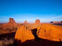 moonrise-mittens-monument-valley-navajo-tribal-park-utah.jpg