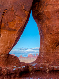 teardrop-arch-monument-valley-navajo-tribal-park-arizona.jpg