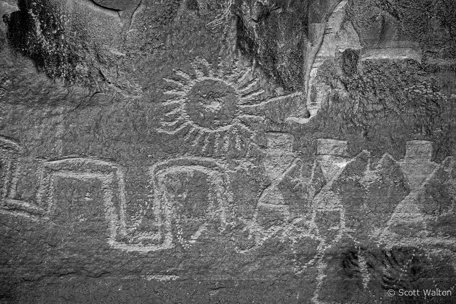 sun-petroglyph-escalante-river-canyon-utah.jpg