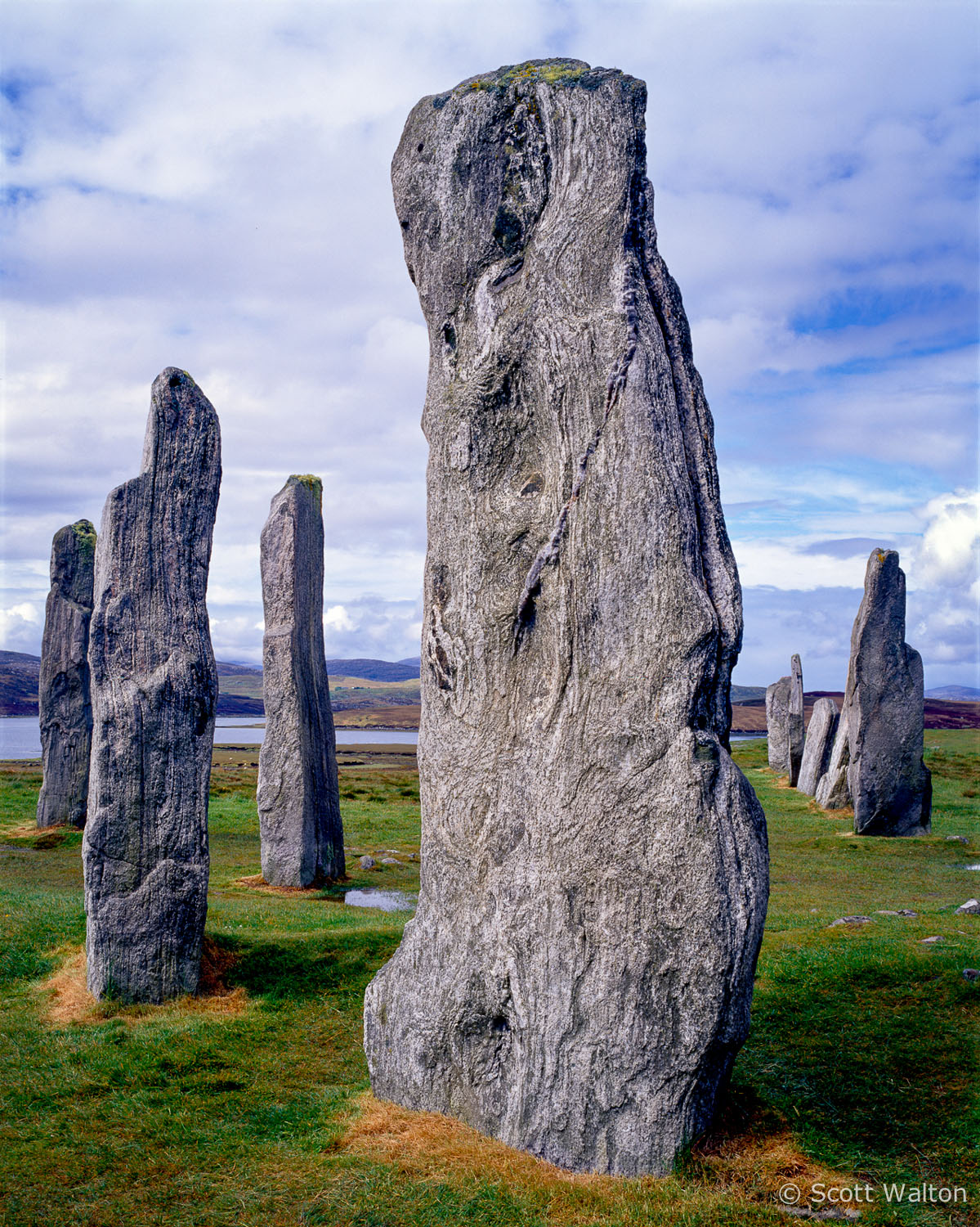 standing-stones-callanish-isle-of-lewis-outer-hebrides-scotland.jpg